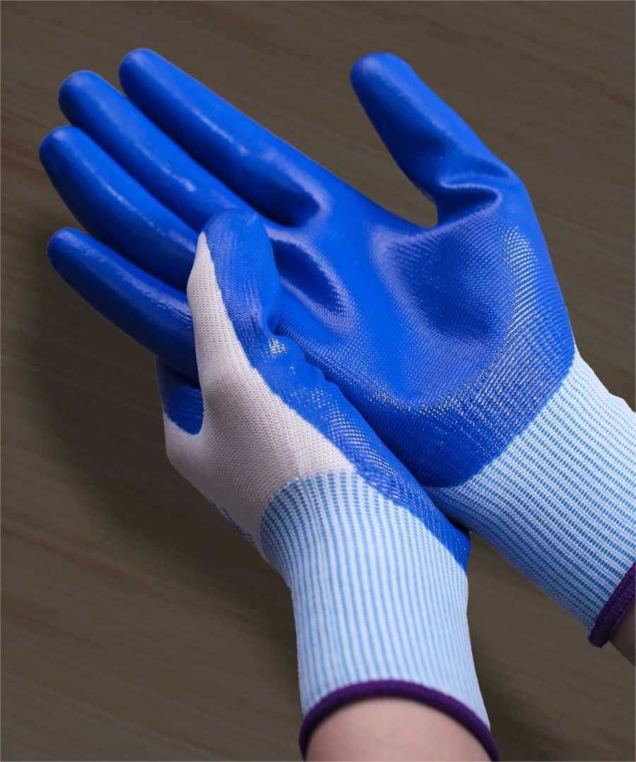 nitrile coated gloves